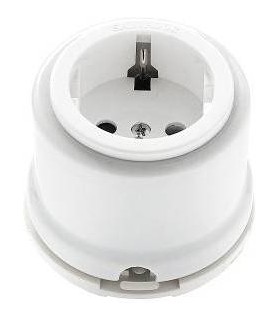 Salvador Розетка с заземлением и шторками для наружного монтажа, белый, OP 12WT {PRODUCT_REFERENCE}