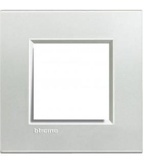 Рамка прямоугольная на 1 пост (2 модуля), BTicino LivingLight, серебро LNA4802AG
