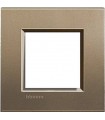 Рамка прямоугольная на 1 пост (2 модуля), BTicino LivingLight, коричневый шелк LNA4802SQ