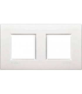 Рамка прямоугольная на 2 поста (2+2 модуля), BTicino LivingLight, белый LNA4802M2BI