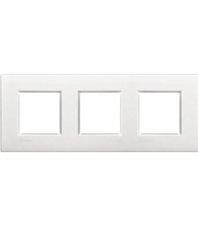 Рамка прямоугольная на 3 поста (2+2+2 модуля), BTicino LivingLight, белый LNA4802M3BI