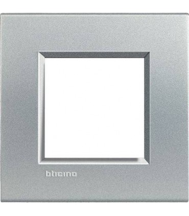 Рамка прямоугольная на 1 пост (2 модуля) BTicino LivingLight, алюминий LNA4802TE