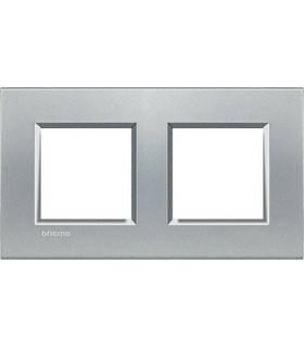Рамка прямоугольная на 2 поста (2+2 модуля) BTicino LivingLight, алюминий LNA4802M2TE