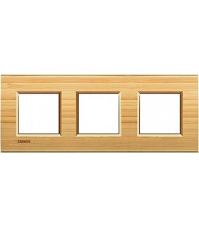 Рамка прямоугольная на 3 поста (2+2+2 модуля), BTicino LivingLight, бамбук LNA4802M3LBA 