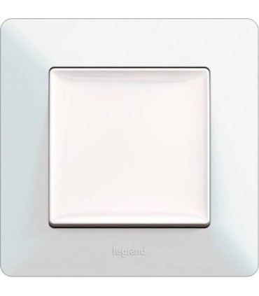 Выключатель одноклавишный в сборе Legrand Valena Life, Классический белый {PRODUCT_REFERENCE}