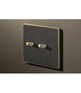 Выключатель двойной тумблерный в сборе Lithoss Cockpit, Textured black (тумблер с насечкой латунь) Co1236